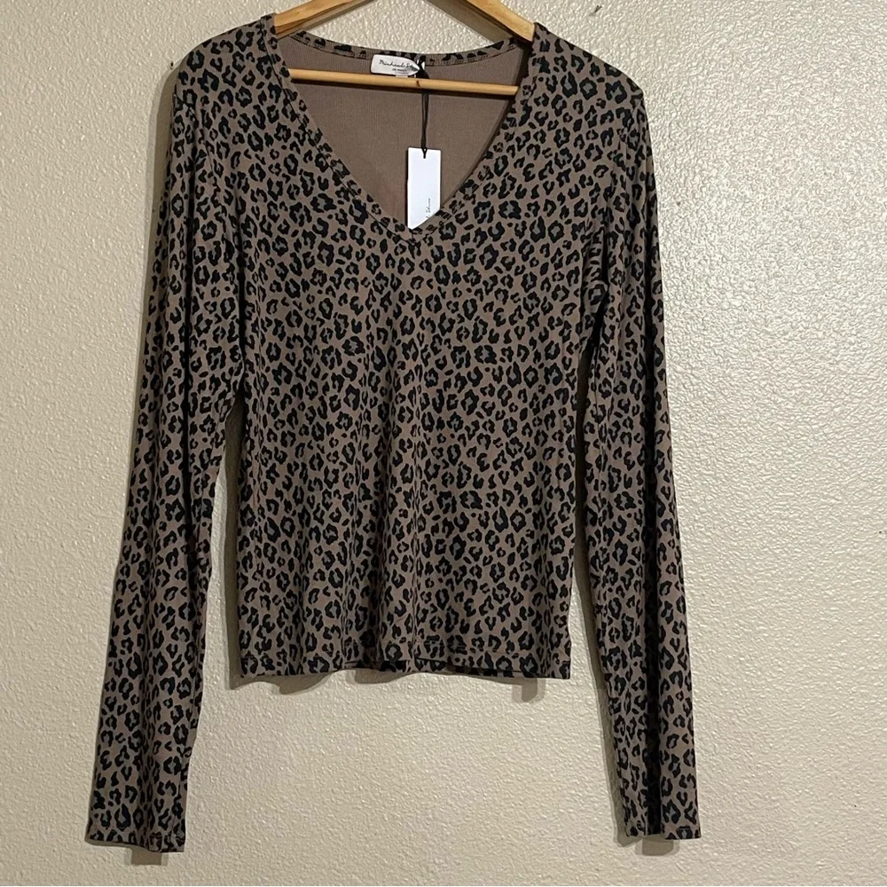 Michael Stars Remi‎ V-Neck Tee in a leopard print pattern